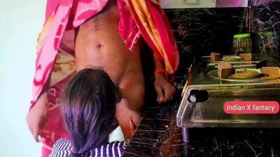 Dever Bhabhi Hot Sex In Kitchen.bhabhi Squirt During Hard Chudai - hotmovs.com - India