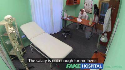 Anna Rose gets a hard reality check from her fakehospital doctor in HD porn - sexu.com - Czech Republic